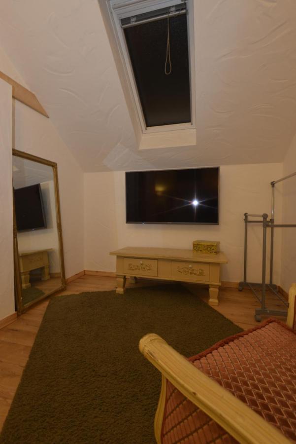 Eifel Kate, Relaxen Mit Sauna Und Whirlpool Кроненбург Экстерьер фото